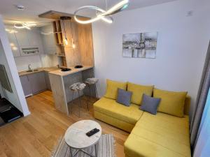 Dapur atau dapur kecil di Apartman Monty Jahorina