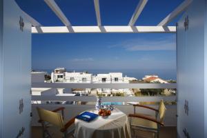 A balcony or terrace at Perigiali