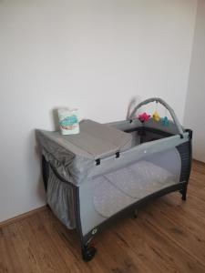 Łóżko lub łóżka w pokoju w obiekcie Apartman Varea