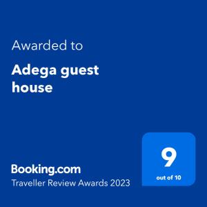 Chứng chỉ, giải thưởng, bảng hiệu hoặc các tài liệu khác trưng bày tại Adega guest house
