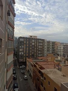 Nespecifikovaný výhled na destinaci Almería nebo výhled na město při pohledu z apartmánu