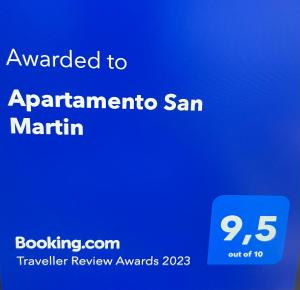 Sertifikāts, apbalvojums, norāde vai cits dokuments, kas ir izstādīts apskatei naktsmītnē Apartamento San Martin