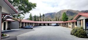 Sierra Motel and Apartments