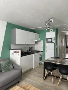 Fotografia z galérie ubytovania Appartement la Mongie pied des pistes 7 personnes v destinácii La Mongie