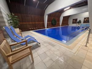 Bassein majutusasutuses Luxury Apartment DunaPest with Spa and Pool või selle lähedal