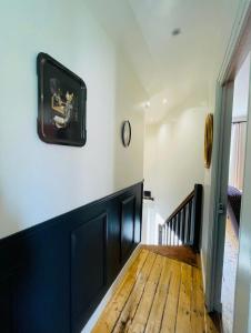 Fotografia z galérie ubytovania Saint Malo - Jolie Maison avec Jacuzzi 150m gare v destinácii Saint Malo