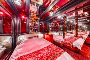 Postel nebo postele na pokoji v ubytování Hotel Chronos -Adult Only