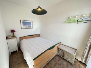 Postel nebo postele na pokoji v ubytování Appartement Cap d'Agde, 2 pièces, 4 personnes - FR-1-702-12