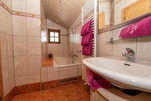 Koupelna v ubytování Appartements Lehenhof