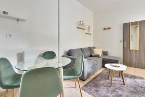 Superbe studio Vieux Nice 1 min a pied de la plage