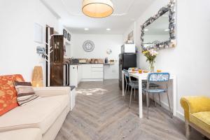 A kitchen or kitchenette at Vista La Janda - Califa Casas Vejer