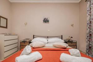 En eller flere senge i et værelse på Flower Garden House + 48 billeder