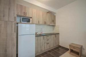 A kitchen or kitchenette at Corvin cozy and peaceful Apartment 313 Még 15 kép