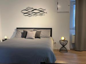 Posteľ alebo postele v izbe v ubytovaní CASA ENEA TERRACINA - Relax Sauna Apartment