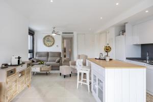 A kitchen or kitchenette at Apartamento Nuba A