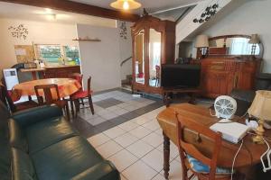 Fotografia z galérie ubytovania 4 bedroom villa 80 metres from sea, free onsite parking v destinácii Argelès-sur-Mer