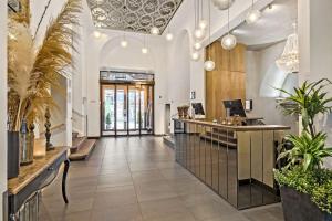 Lobbyen eller receptionen på Best Western Hotel Hebron
