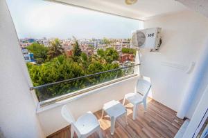 Ein Balkon oder eine Terrasse in der Unterkunft Marla Didim Otel