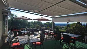 Balkón nebo terasa v ubytování Käfernberg - Weinhotel
