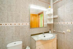 A bathroom at Finca Tropical