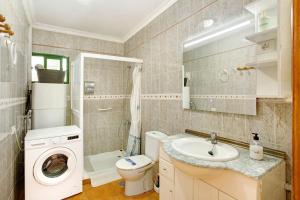 A bathroom at Finca Tropical