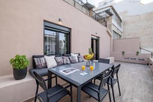 Balkón alebo terasa v ubytovaní Exarcheia Vibe Penthouse 1