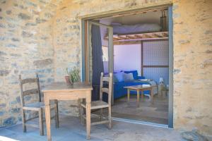 Patio lub wspólna przestrzeń na świeżym powietrzu w obiekcie Eco lodge Carbonaccio