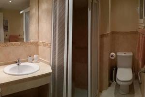 Fotografia z galérie ubytovania 3 Bedroom apartment with beautiful sea views v destinácii Manilva