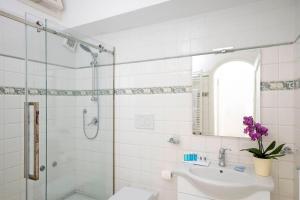 Um banheiro em Villa Dalu