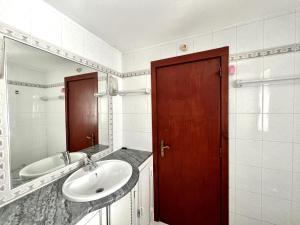 Afbeelding uit fotogalerij van Vilamoura Blue Lagoon With Pool by Homing in Vilamoura