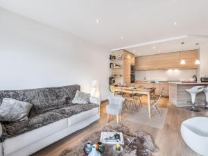 Appartement Megève, 3 pièces, 4 personnes - FR-1-453-53にあるシーティングエリア