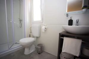 Fotografie z fotogalerie ubytování OAZA MIRA 2 Mobile House - Camp Baško Polje v destinaci Baška Voda
