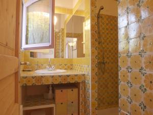 Foto dalla galleria di Maison typique proche côte sauvage - Animaux admis - FR-1-418-67 a Locmaria