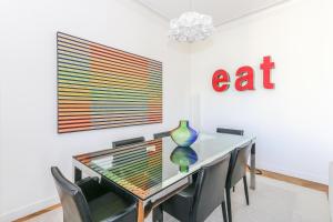 Zdjęcie z galerii obiektu Modern apartment walking distance to beach in Nice Carré d'Or w Nicei