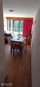 Posezení v ubytování STUDIO CHAMROUSSE 1700 pour 4 personnes - Au calme - Avec WIFI