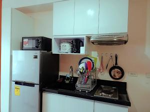 Kuchyň nebo kuchyňský kout v ubytování Studio Condo Unit for rent in Cebu City Mabolo