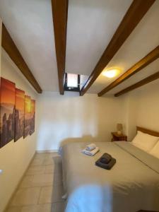 A bed or beds in a room at Best view of Meteora in ''Stavros home'' Még 19 kép