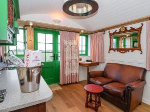 Nhà bếp/bếp nhỏ tại Folklore