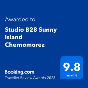 תעודה, פרס, שלט או מסמך אחר המוצג ב-Studio B28 Sunny Island Chernomorez