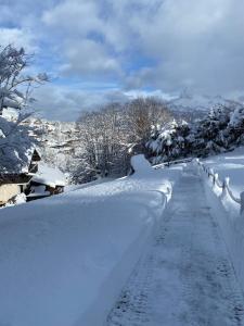Megève Le Sapin bat A v zime