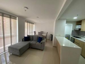 Kuchyň nebo kuchyňský kout v ubytování Hermoso, moderno y confortable apartamento.