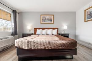 Gallery image of Grace Light Inn in Chico