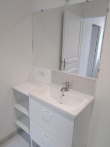 Fotografie z fotogalerie ubytování Studio proche cathédrale v destinaci Nantes