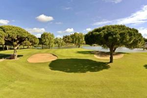 Golf v apartmánu nebo okolí