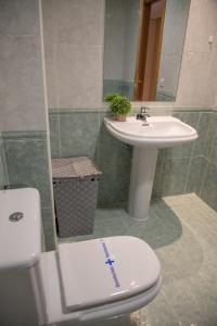 Phòng tắm tại AP Plaza la Hispanidad +20 ảnh