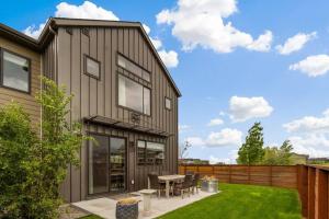 Gallery image of Luxury Mountain View Townhome - Rosa Way North in Bozeman