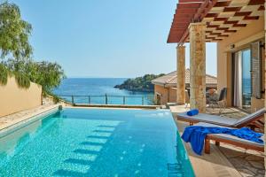 Bazén v ubytování Sivota Seascape Luxury Villas & Residences nebo v jeho okolí