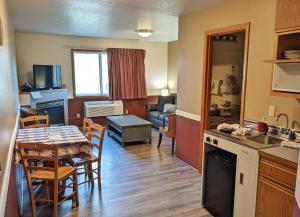 Kuchyň nebo kuchyňský kout v ubytování Hillcrest Inn