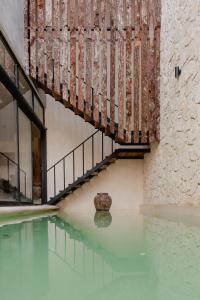3BD Luxury Villa Private pool & with special fee to access Hotel Bardo 4B tesisinde veya buraya yakın yüzme havuzu