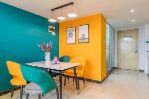 Fotografie z fotogalerie ubytování Lavendar Duplex Apartment v Kantonu